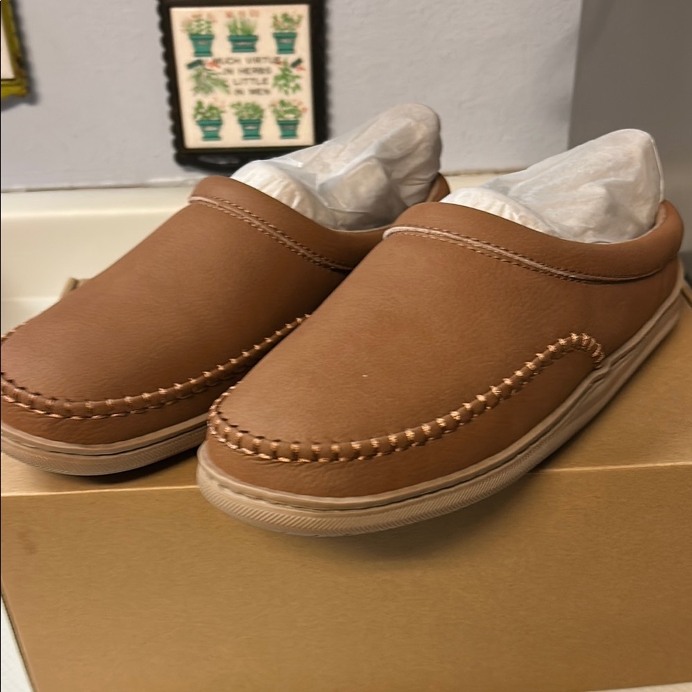 Men's Tan Leather Slip-On Loafers